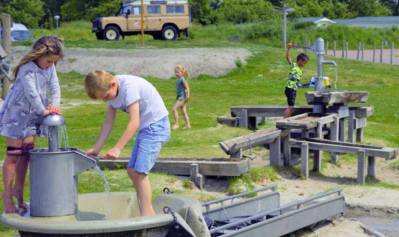 Chalet Op Camping Lauwersoog Met 3 Slaapkamers En Vaatwasser - Joycasa Ngoại thất bức ảnh