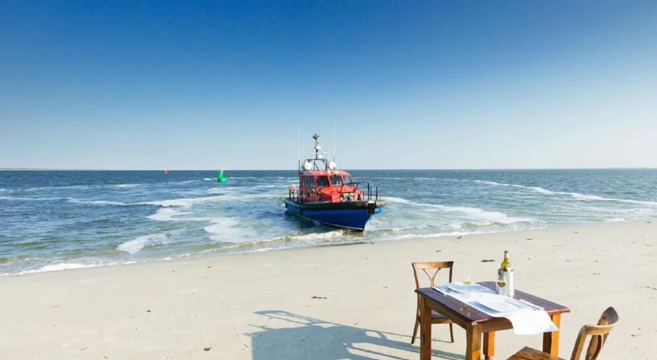 Chalet Op Camping Lauwersoog Met 3 Slaapkamers En Vaatwasser - Joycasa Ngoại thất bức ảnh