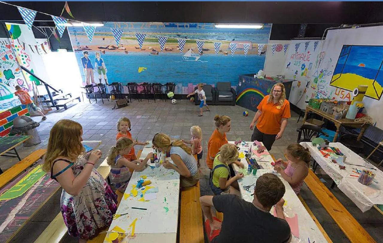 Chalet Op Camping Lauwersoog Met 3 Slaapkamers En Vaatwasser - Joycasa Ngoại thất bức ảnh